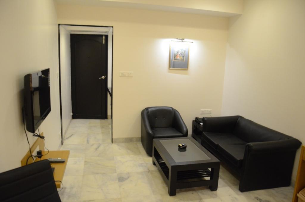 Hotel Yuvraj Vadodara Exterior photo